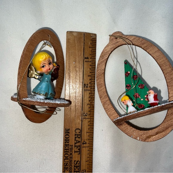 Vintage Lot of 4 Wooden Diorama Christmas Ornaments - Picture 8 of 8